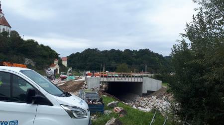 Most M2 preko Lahomnice 1